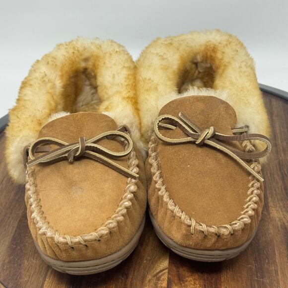 LL Bean Wicked Good Slippers Moccasins Tan Suede Cozy Warm Shearling Women's 7M - Picture 2 of 11